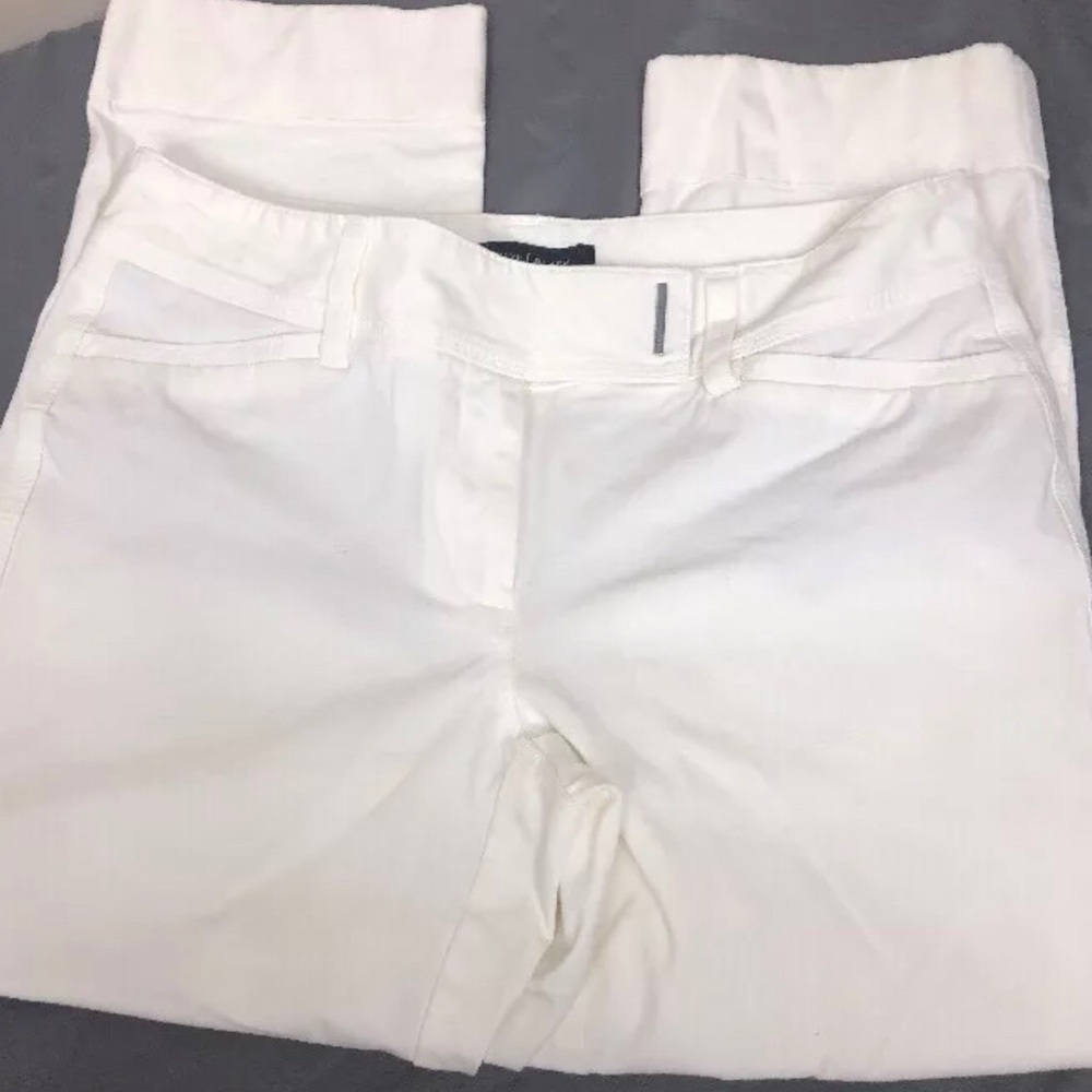 White House Black Market Slim Crop size 2 nwot